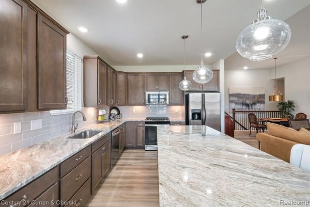 50210 Ogden Road, Canton, MI 48188