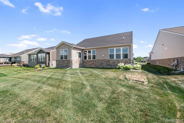 50210 Ogden Road, Canton, MI 48188