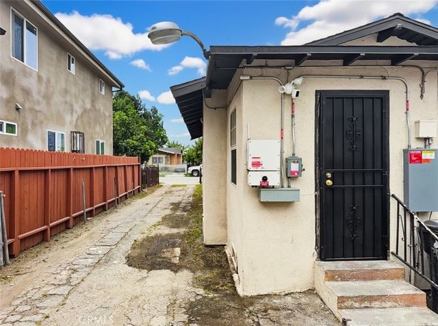 321 W 83rd, Los Angeles, CA 90003