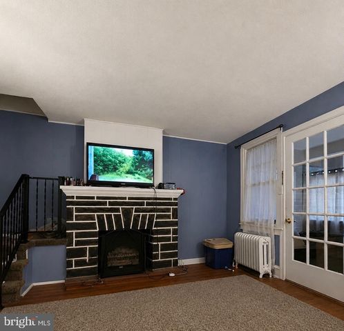 221 ARDMORE AVE, Upper Darby, PA 19082
