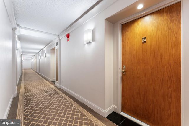 1800 OLD MEADOW RD #1218, Mclean, VA 22102