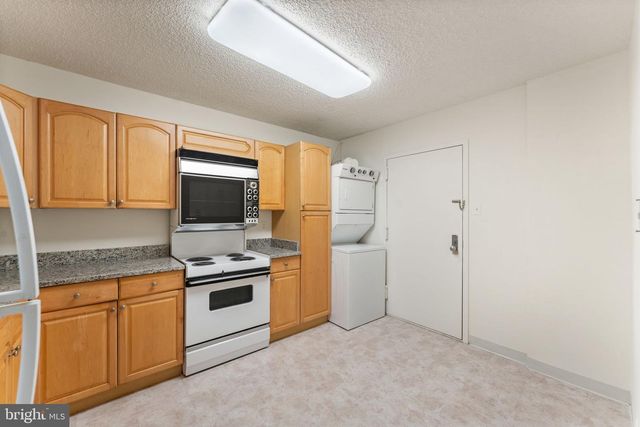 1800 OLD MEADOW RD #1218, Mclean, VA 22102