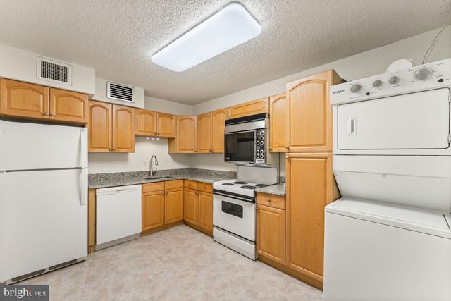 1800 OLD MEADOW RD #1218, Mclean, VA 22102