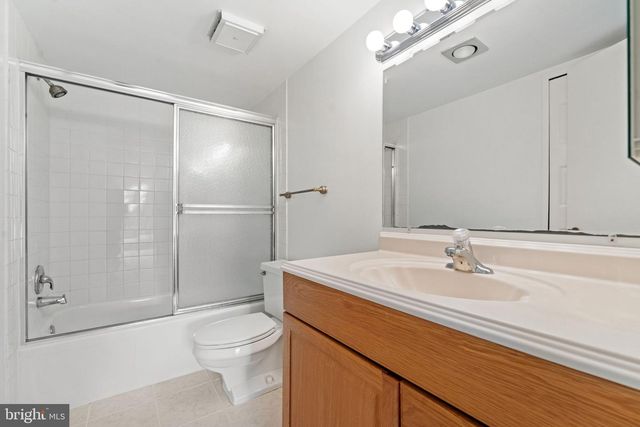 1800 OLD MEADOW RD #1218, Mclean, VA 22102