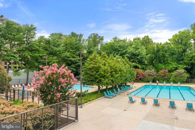 1800 OLD MEADOW RD #1218, Mclean, VA 22102