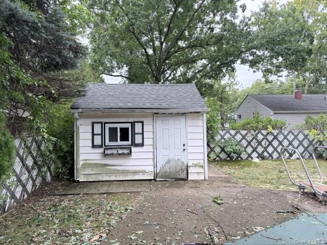 1209 Udall Road, Bay Shore, NY 11706