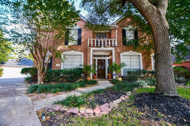 11814 Lake Grove Court, Tomball, TX 77377