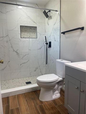 18 STARLING DRIVE, Daytona Beach, FL 32117