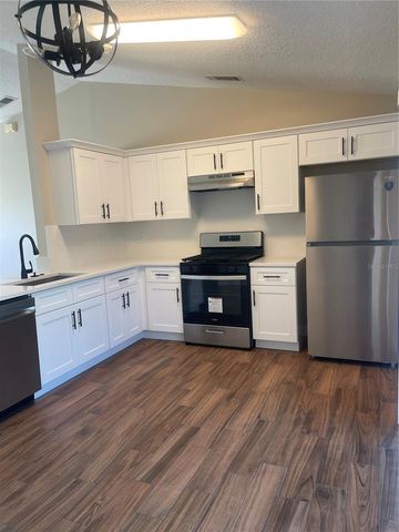 18 STARLING DRIVE, Daytona Beach, FL 32117