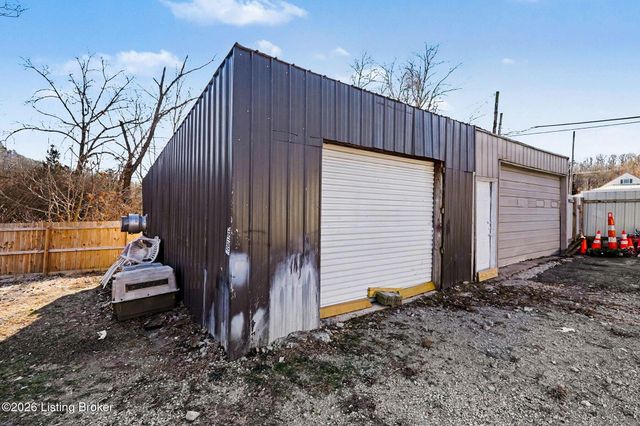 11015 National Turnpike, Louisville, KY 40118