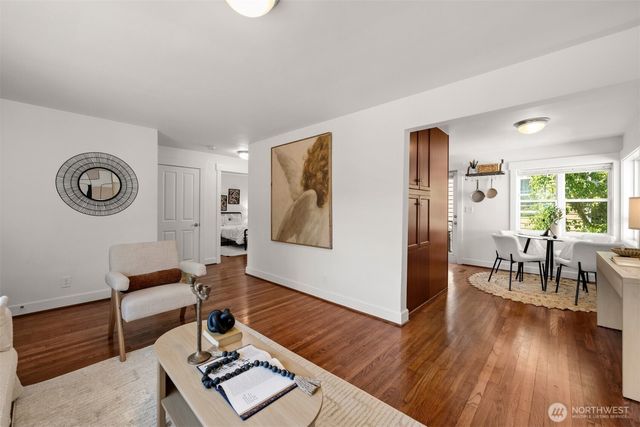 6325 42nd Avenue SW, Seattle, WA 98136