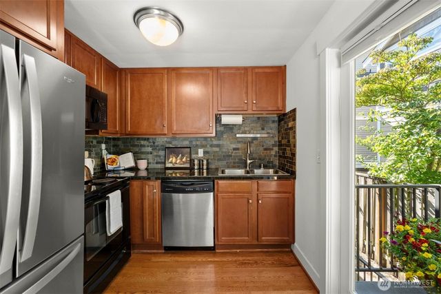 6325 42nd Avenue SW, Seattle, WA 98136