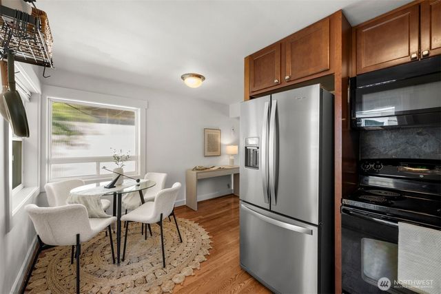 6325 42nd Avenue SW, Seattle, WA 98136