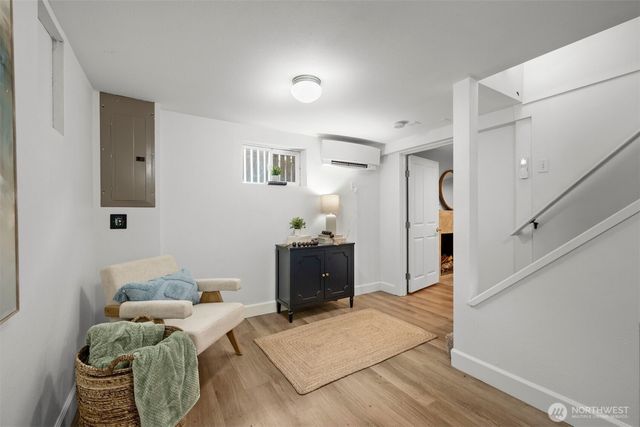6325 42nd Avenue SW, Seattle, WA 98136