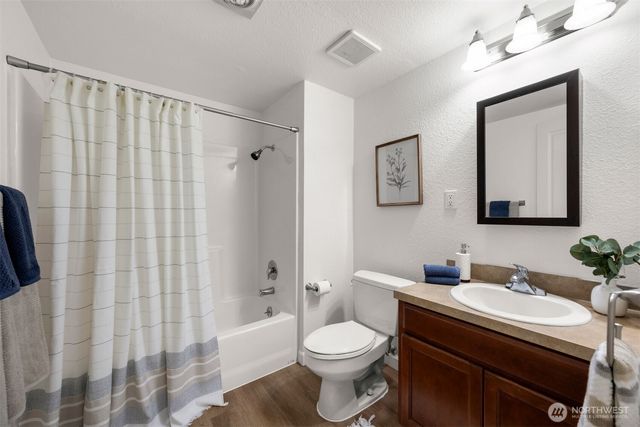 6325 42nd Avenue SW, Seattle, WA 98136