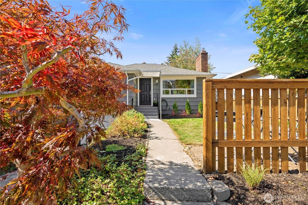 6325 42nd Avenue SW, Seattle, WA 98136