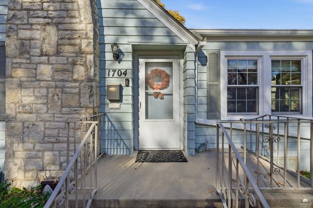 1704 Humboldt Street, Manhattan, KS 66502