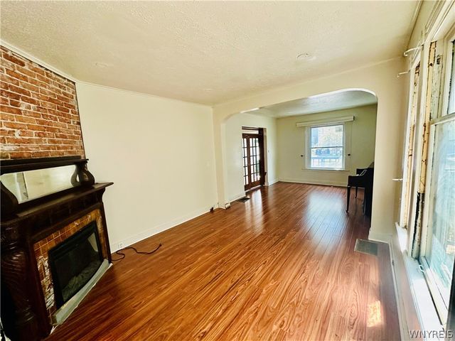 114 School Street, Buffalo, NY 14213