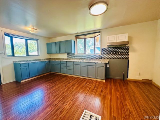 114 School Street, Buffalo, NY 14213