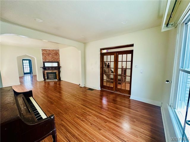114 School Street, Buffalo, NY 14213