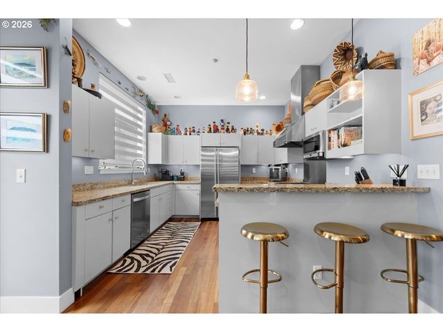 2140 Nw 16th Ave, Portland, OR 97209