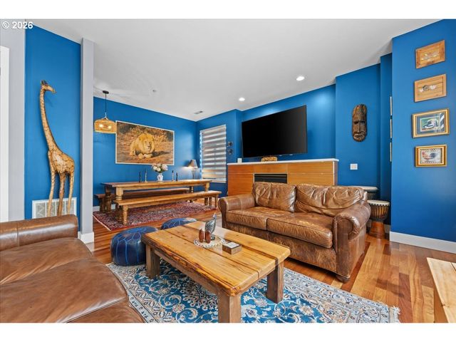 2140 Nw 16th Ave, Portland, OR 97209