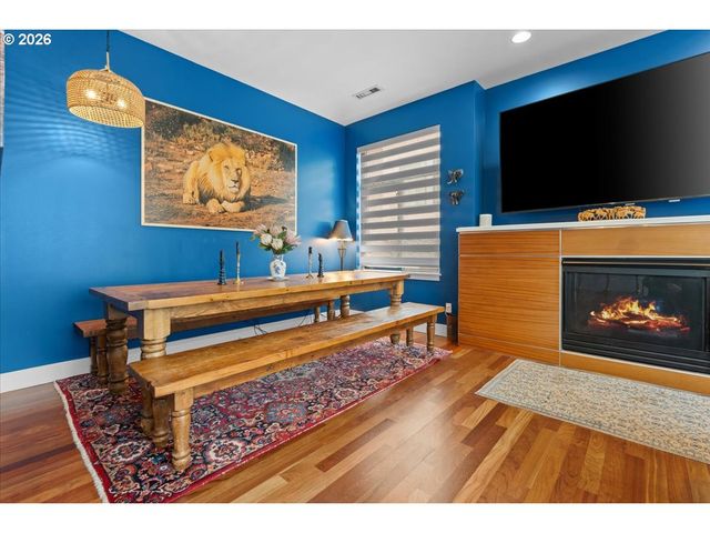 2140 Nw 16th Ave, Portland, OR 97209