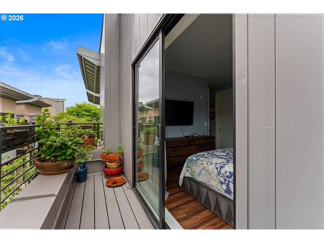 2140 Nw 16th Ave, Portland, OR 97209