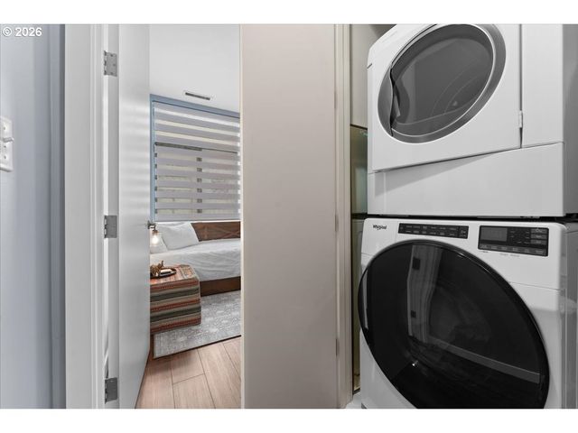 2140 Nw 16th Ave, Portland, OR 97209