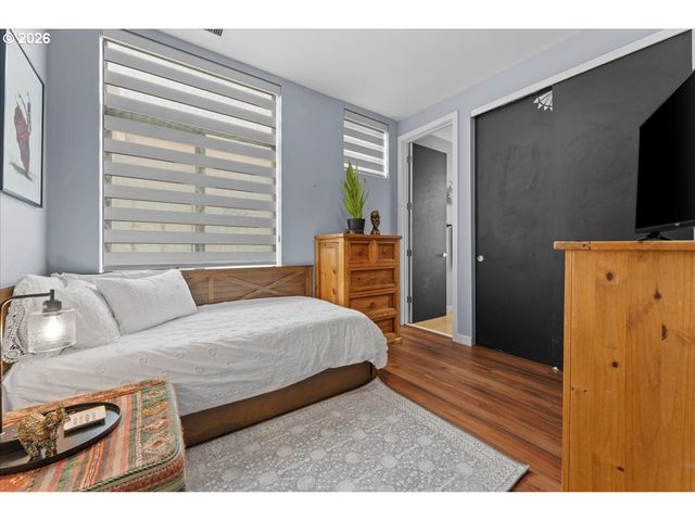 2140 Nw 16th Ave, Portland, OR 97209