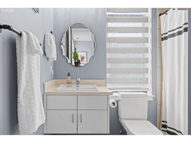 2140 Nw 16th Ave, Portland, OR 97209