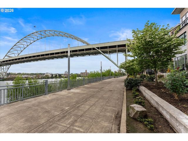 2140 Nw 16th Ave, Portland, OR 97209