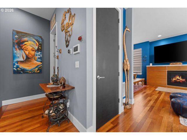 2140 Nw 16th Ave, Portland, OR 97209