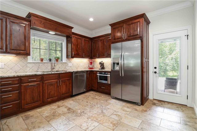 4376 E Troon Drive, Fayetteville, AR 72701