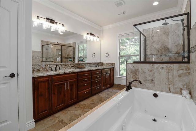4376 E Troon Drive, Fayetteville, AR 72701