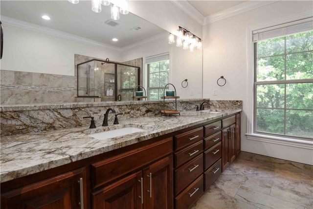 4376 E Troon Drive, Fayetteville, AR 72701