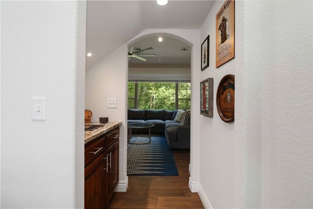 4376 E Troon Drive, Fayetteville, AR 72701