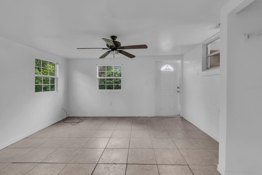 Image 26 of property listing at 1345 S OXALIS AVE, Orlando, FL 32807