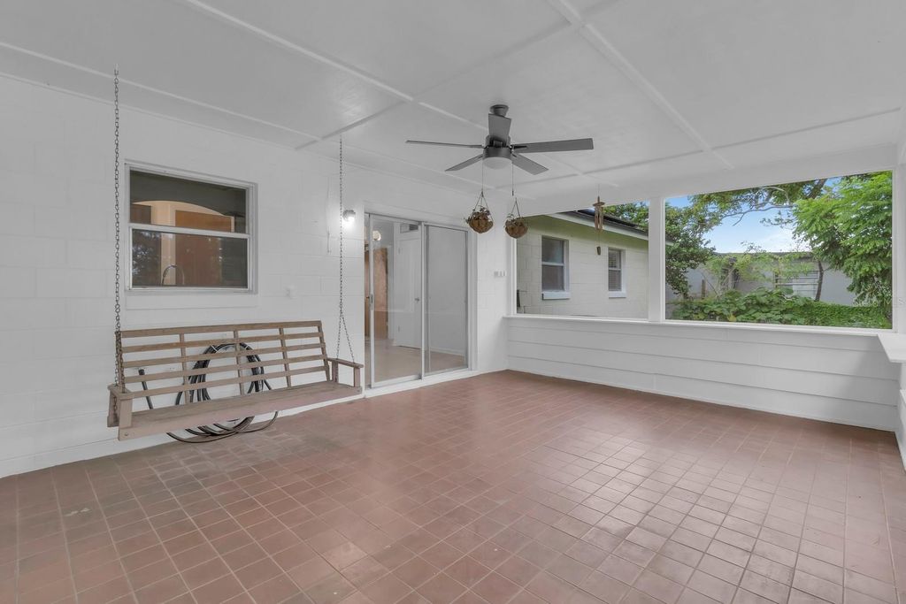 Image 28 of property listing at 1345 S OXALIS AVE, Orlando, FL 32807