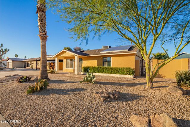 4746 W COLUMBINE Drive, Glendale, AZ 85304