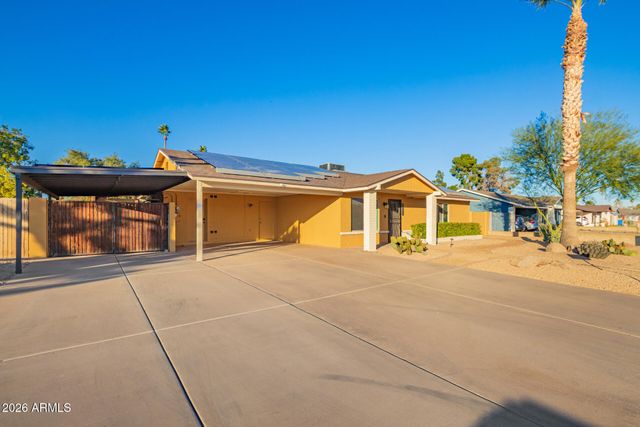 4746 W COLUMBINE Drive, Glendale, AZ 85304