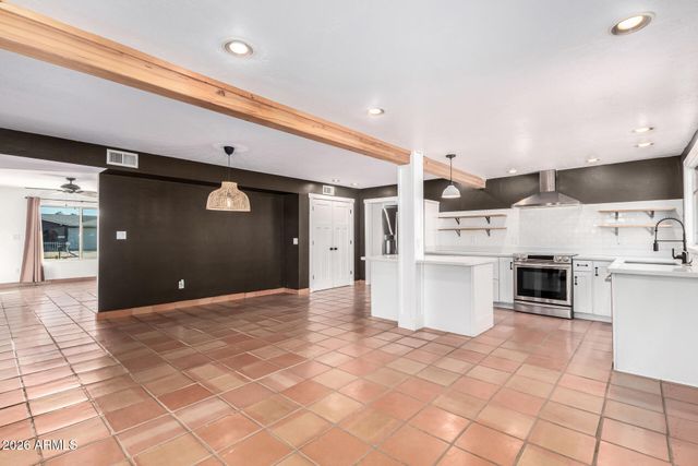 4746 W COLUMBINE Drive, Glendale, AZ 85304