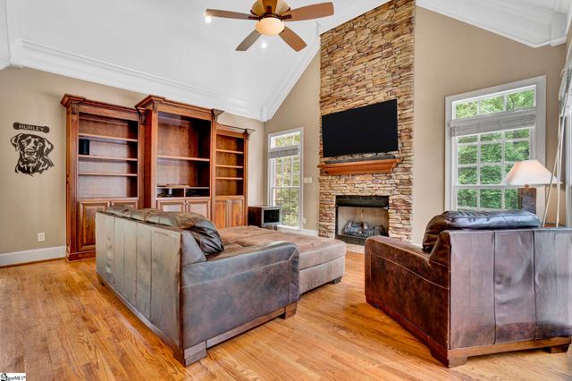 881 Inverness Circle, Spartanburg, SC 29306