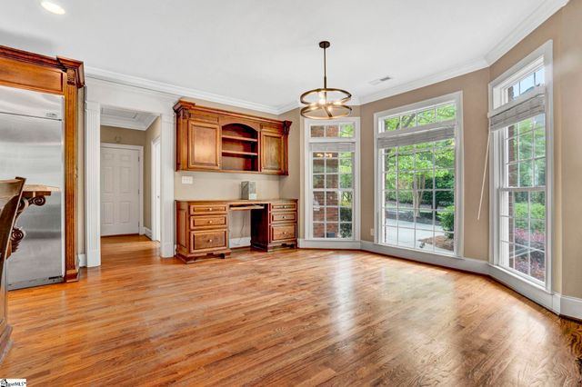 881 Inverness Circle, Spartanburg, SC 29306