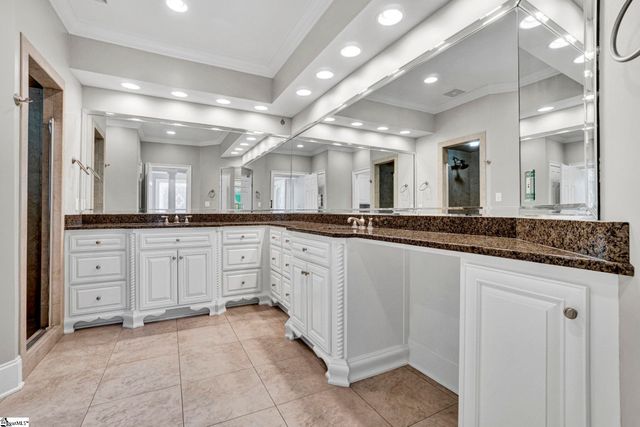 881 Inverness Circle, Spartanburg, SC 29306