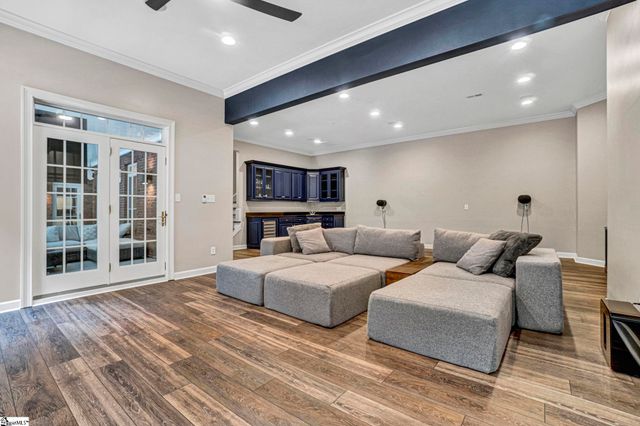 881 Inverness Circle, Spartanburg, SC 29306