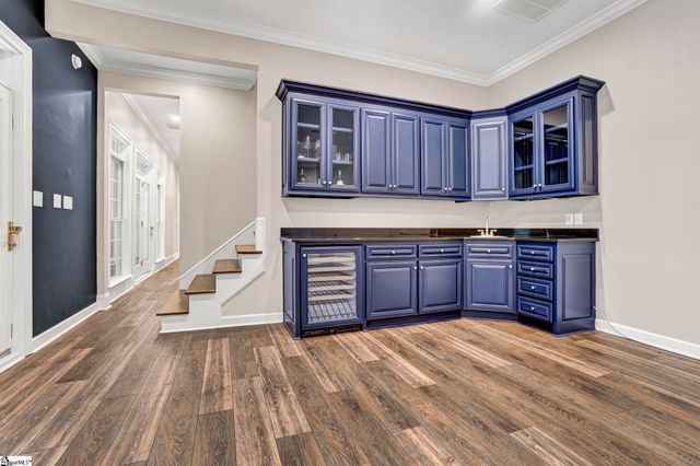 881 Inverness Circle, Spartanburg, SC 29306