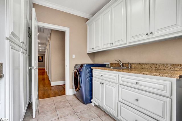 881 Inverness Circle, Spartanburg, SC 29306