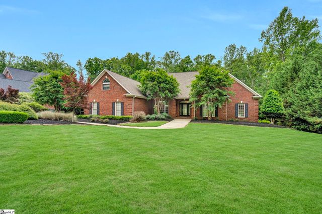 881 Inverness Circle, Spartanburg, SC 29306