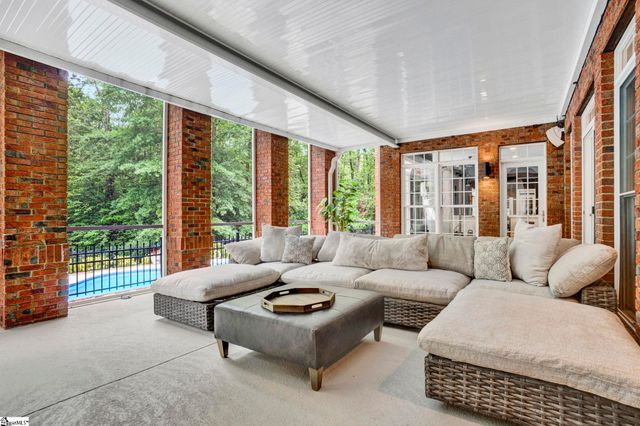 881 Inverness Circle, Spartanburg, SC 29306